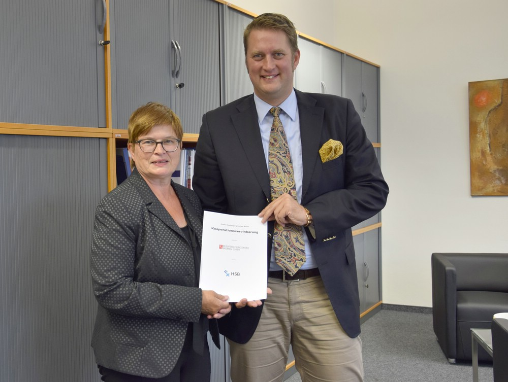 BBW Bremen Geschäftsführer Dr. Torben Möller und Rektorin Prof. Dr. Karin Luckey (v.R.n.L.)